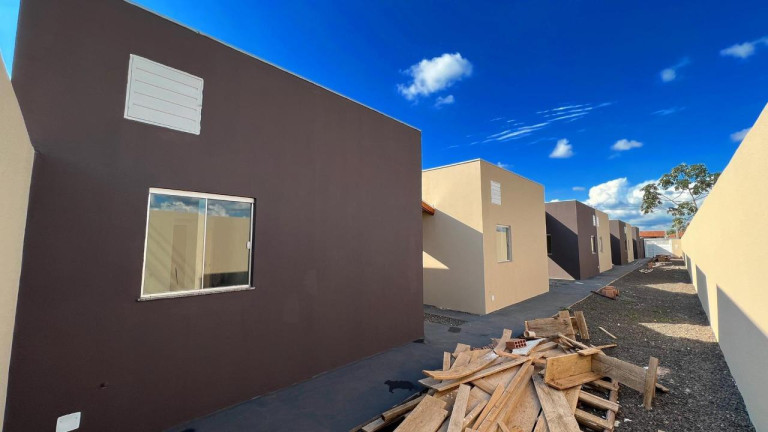 Imagem Casa com 2 Quartos à Venda, 45 m² em Riviera Park - Campo Grande