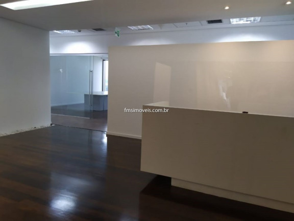 Imagem Imóvel para Alugar, 1.300 m² em Alphaville - Barueri Imagem Imóvel para Alugar, 1.300 m² em Alphaville - Barueri