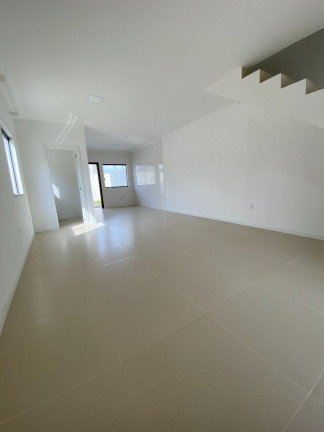Imagem Sobrado com 3 Quartos para Alugar, 106 m² em Morretes - Itapema