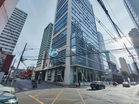 Sala Comercial à Venda, 38 m² em Batel - Curitiba