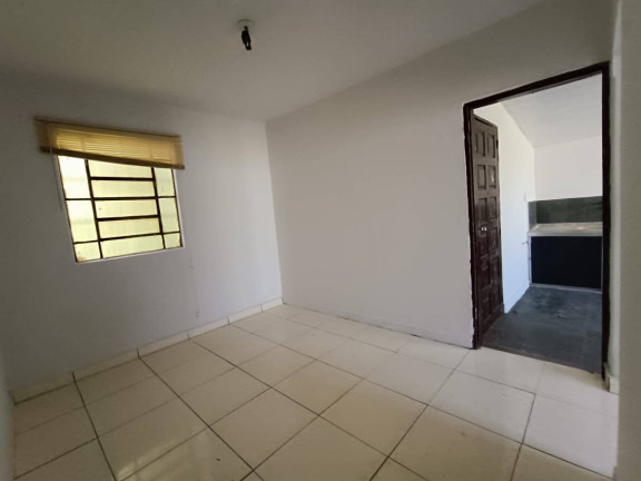 Imagem Casa com 2 Quartos para Alugar, 90 m² em Centro - Anápolis