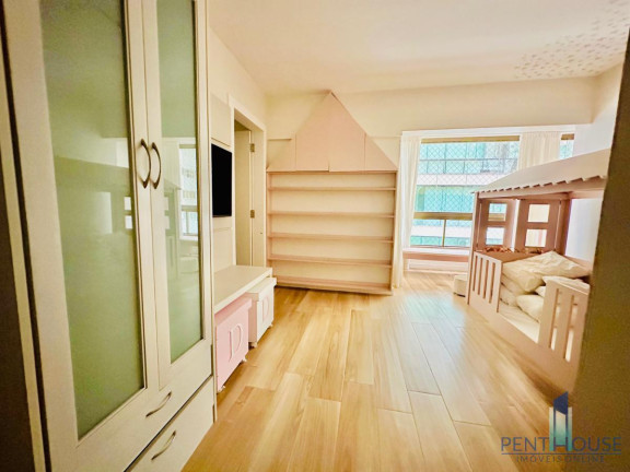 Imagem Apartamento com 3 Quartos à Venda, 225 m² em Centro - Balneário Camboriú Imagem Apartamento com 3 Quartos à Venda, 225 m² em Centro - Balneário Camboriú