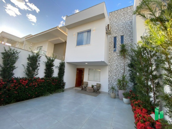 Casa com 3 Quartos à Venda, 120 m² em Vila Nova - Montes Claros