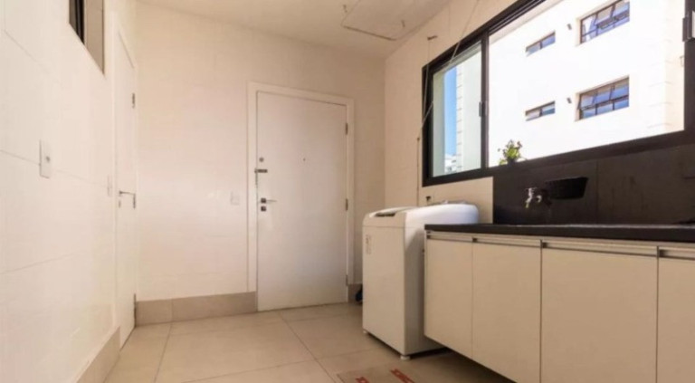 Imagem Imóvel com 4 Quartos à Venda, 220 m² em Campo Belo - São Paulo Imagem Imóvel com 4 Quartos à Venda, 220 m² em Campo Belo - São Paulo