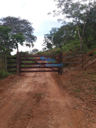 Imagem Imóvel com 3 Quartos à Venda, 14 m² em Centro - Luziânia