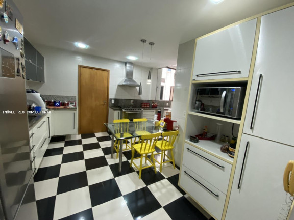 Imagem Apartamento com 4 Quartos à Venda, 220 m² em Rio De Janeiro Imagem Apartamento com 4 Quartos à Venda, 220 m² em Rio De Janeiro