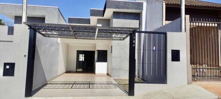 Casa com 3 Quartos à Venda, 84 m² em Loteamento Madrid - Maringa