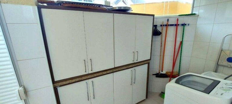 Imagem Casa com 4 Quartos à Venda, 230 m² em Peruíbe