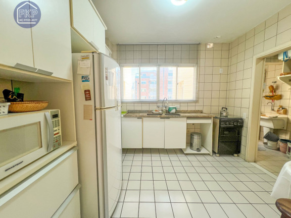 Imagem Apartamento com 3 Quartos à Venda, 122 m² em Centro - Florianópolis Imagem Apartamento com 3 Quartos à Venda, 122 m² em Centro - Florianópolis