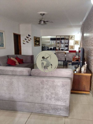 Sobrado com 3 Quartos à Venda, 140 m² em Macuco - Santos