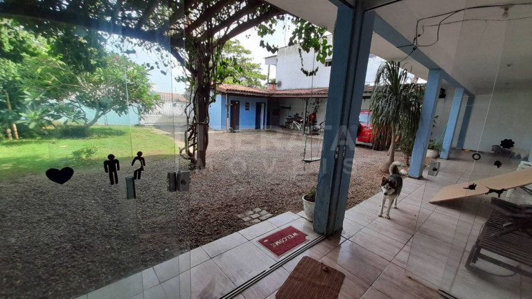 Imagem Casa com 6 Quartos à Venda, 340 m² em Meia Praia - Navegantes Imagem Casa com 6 Quartos à Venda, 340 m² em Meia Praia - Navegantes