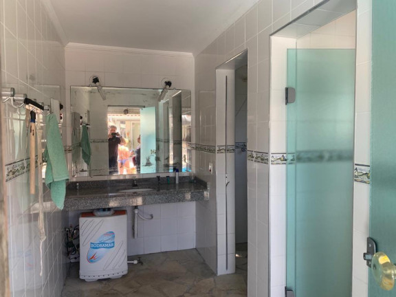 Imagem Casa com 8 Quartos para Alugar, 520 m² em Enseada - Ubatuba