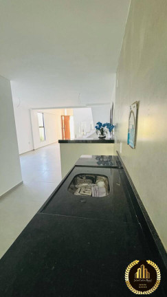 Imagem Casa com 4 Quartos à Venda, 231 m² em Guaribas - Eusébio