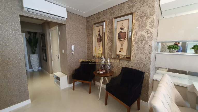 Imagem Apartamento com 3 Quartos à Venda, 130 m² em Centro - Balneário Camboriú Imagem Apartamento com 3 Quartos à Venda, 130 m² em Centro - Balneário Camboriú