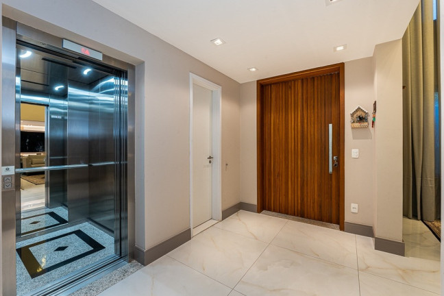 Imagem Casa de Condomínio com 3 Quartos à Venda, 514 m² em Santo Amaro - São Paulo