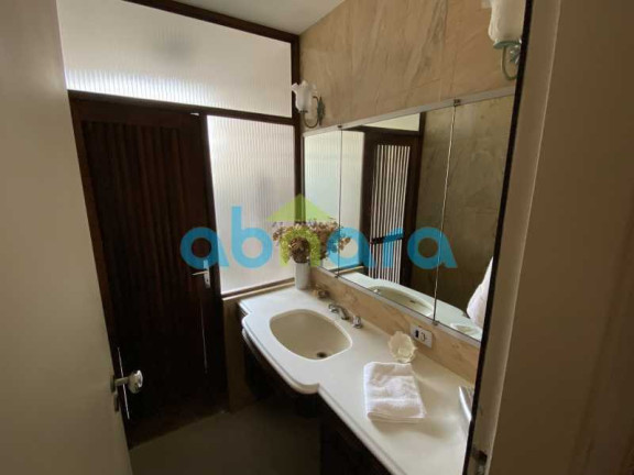 Imagem Apartamento com 4 Quartos à Venda, 285 m² em Copacabana - Rio De Janeiro Imagem Apartamento com 4 Quartos à Venda, 285 m² em Copacabana - Rio De Janeiro