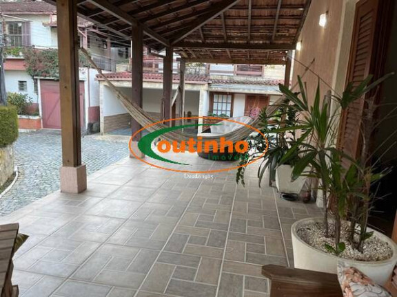 Imagem Casa com 3 Quartos à Venda, 146 m² em Agriões - Teresópolis