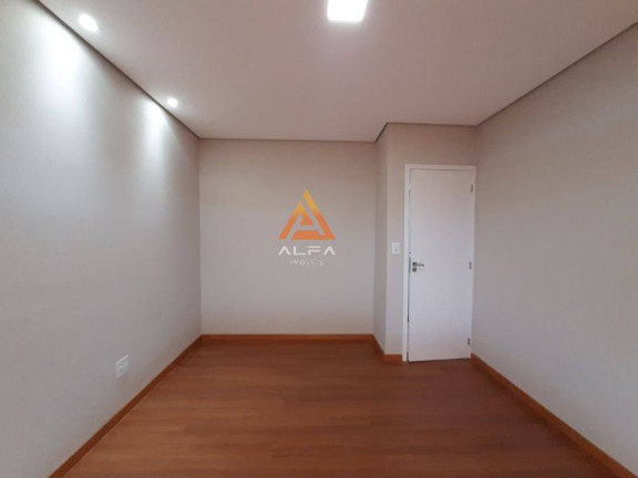 Imagem Casa de Condomínio com 3 Quartos à Venda, 401 m²