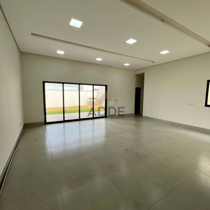 Imagem Casa com 3 Quartos à Venda, 405 m² em Green Park - Sorriso