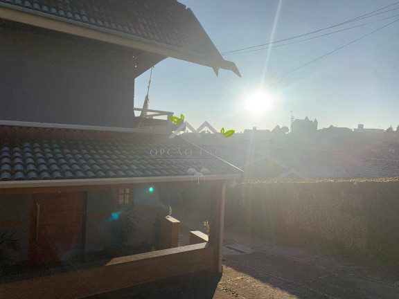 Imagem Casa com 3 Quartos à Venda, 305 m² em Recanto Dubieux - Campos Do Jordão Imagem Casa com 3 Quartos à Venda, 305 m² em Recanto Dubieux - Campos Do Jordão
