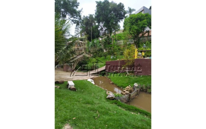 Imagem Imóvel com 3 Quartos à Venda, 1.060 m² em Arujá - Arujá