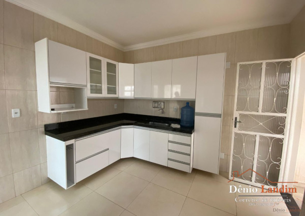 Imagem Casa com 3 Quartos à Venda, 120 m² em Jardim São Luiz - Montes Claros Imagem Casa com 3 Quartos à Venda, 120 m² em Jardim São Luiz - Montes Claros