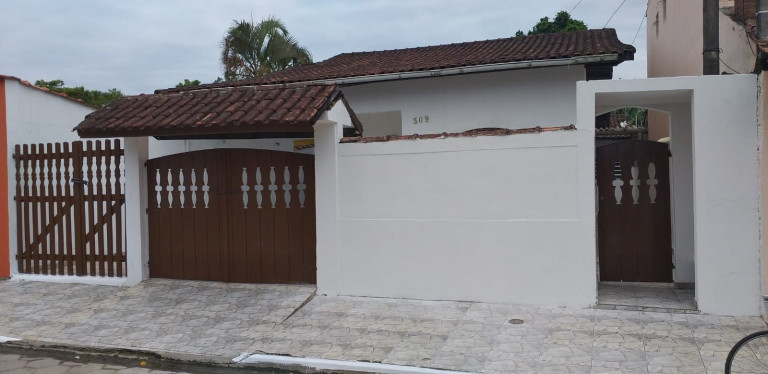 Casa com 3 Quartos à Venda, 120 m² em Suarão - Itanhaém