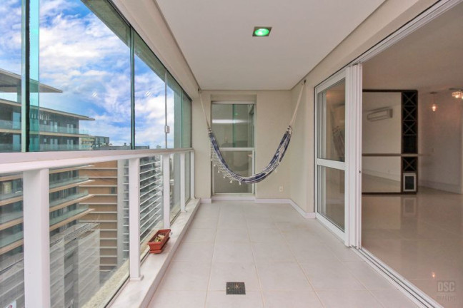 Imagem Imóvel com 3 Quartos à Venda, 165 m² em Bela Vista - Porto Alegre Imagem Imóvel com 3 Quartos à Venda, 165 m² em Bela Vista - Porto Alegre