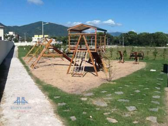 Terreno à Venda, 385 m² em Campeche - Florianópolis