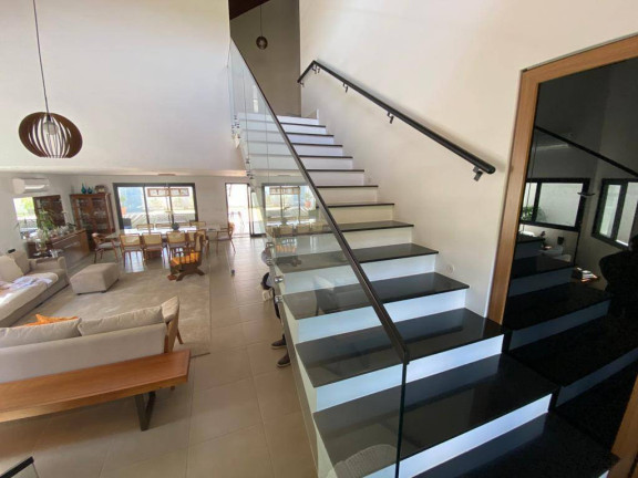 Imagem Casa com 4 Quartos à Venda, 305 m² em Alphaville Residencial Dois - Barueri Imagem Casa com 4 Quartos à Venda, 305 m² em Alphaville Residencial Dois - Barueri