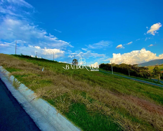 Imagem Terreno à Venda, 200 m² em Centro - Extrema Imagem Terreno à Venda, 200 m² em Centro - Extrema