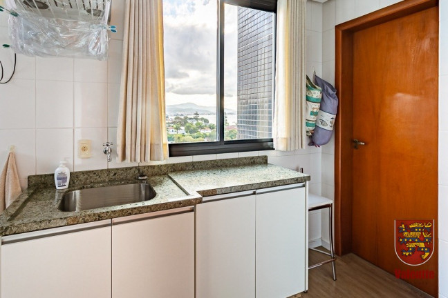 Imagem Apartamento com 3 Quartos à Venda, 353 m² em Balneário - Florianópolis Imagem Apartamento com 3 Quartos à Venda, 353 m² em Balneário - Florianópolis