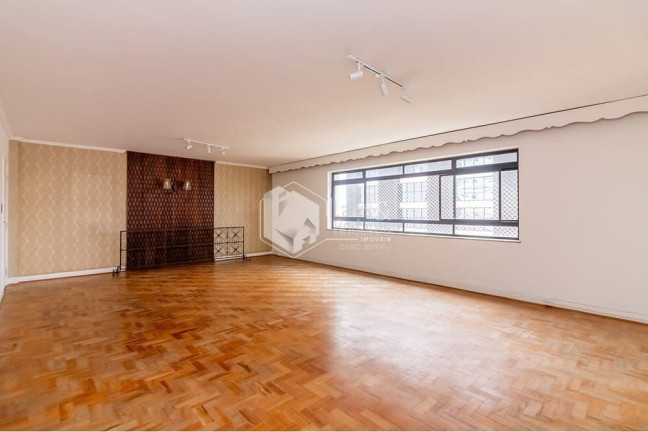 Apartamento com 3 Quartos à Venda, 190 m² em Aclimação - São Paulo