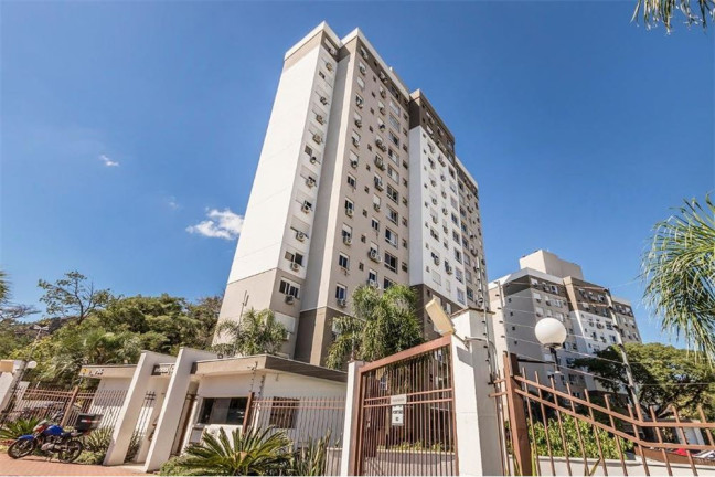 Imóvel com 2 Quartos à Venda,  em Jardim Carvalho - Porto Alegre