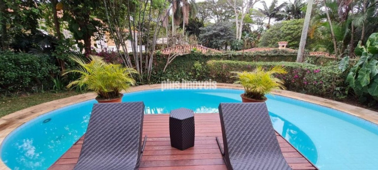 Casa com 4 Quartos para Alugar, 875 m² em Jardim Guedala - São Paulo