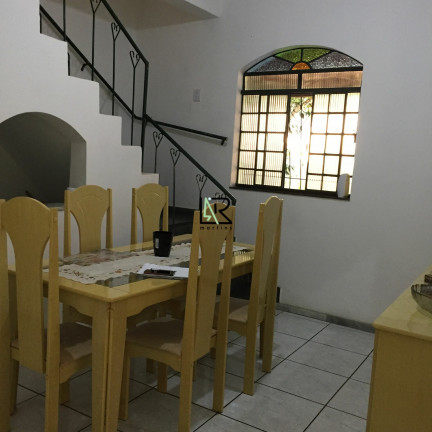 Imagem Casa com 4 Quartos à Venda, 190 m² em Salgado Filho - Belo Horizonte