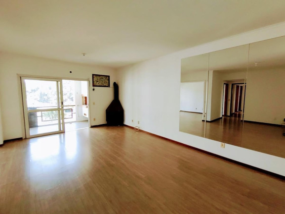 Apartamento com 3 Quartos à Venda, 176 m² em Atiradores - Joinville