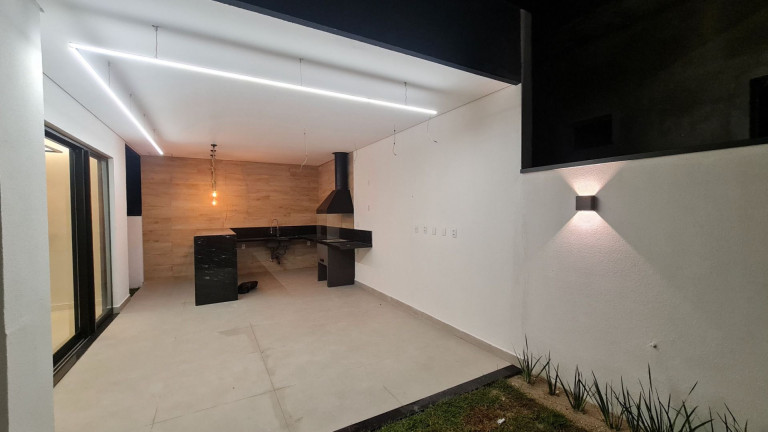 Imagem Casa com 3 Quartos à Venda, 260 m² em Recanto Dos Eucaliptos - São José Dos Campos