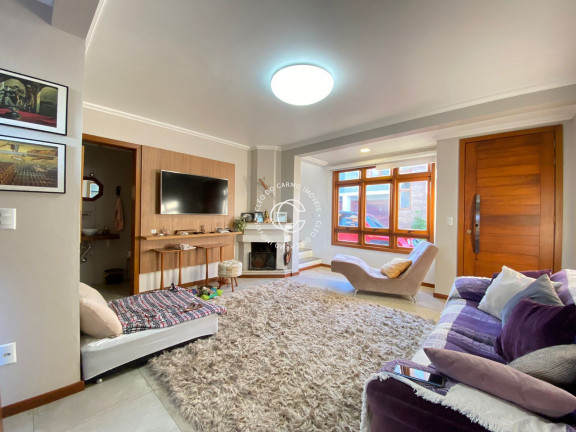 Imagem Casa com 3 Quartos à Venda, 132 m² em Camobi - Santa Maria Imagem Casa com 3 Quartos à Venda, 132 m² em Camobi - Santa Maria