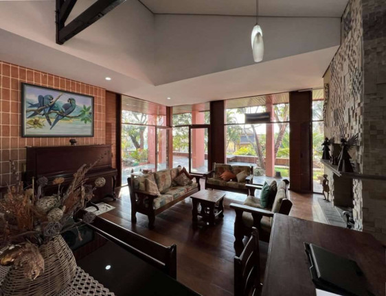 Imagem Casa com 4 Quartos à Venda, em Chácara Santa Lúcia - Carapicuíba Imagem Casa com 4 Quartos à Venda, em Chácara Santa Lúcia - Carapicuíba