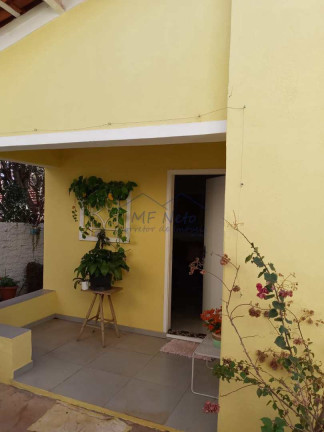 Imagem Casa com 4 Quartos à Venda,  em Centro - Pirassununga