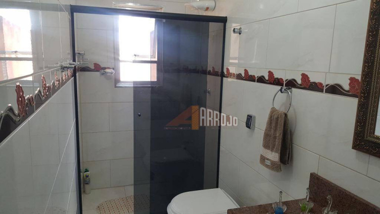 Imagem Sobrado com 4 Quartos à Venda, 250 m² em Vila Jacuí - São Paulo Imagem Sobrado com 4 Quartos à Venda, 250 m² em Vila Jacuí - São Paulo