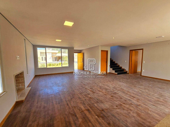 Imagem Casa com 3 Quartos à Venda, 260 m² em Albuquerque - Teresópolis