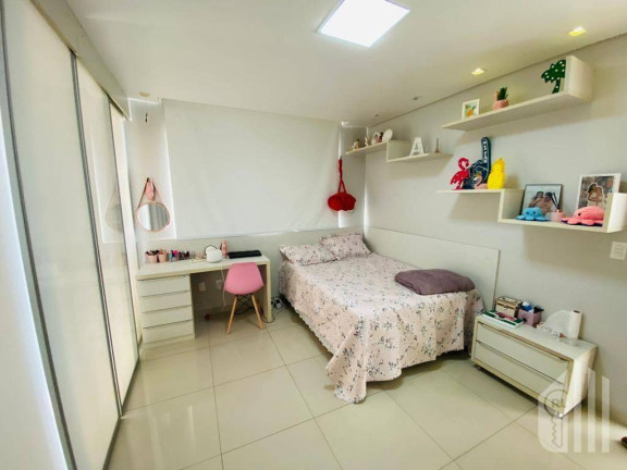 Imagem Casa com 5 Quartos à Venda, 375 m² em Tabajaras - Teresina