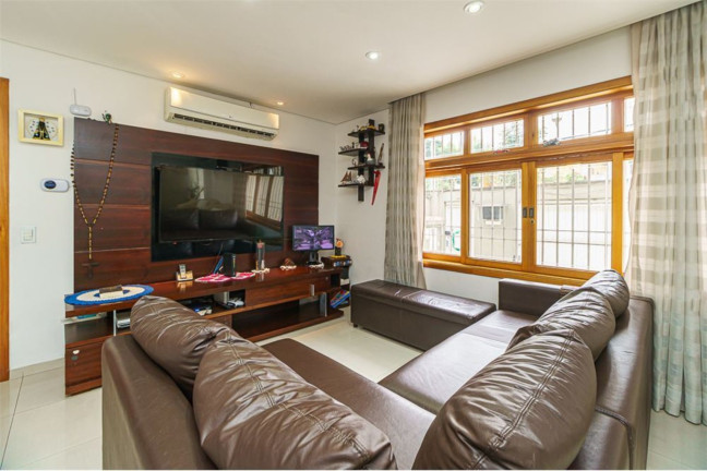 Imagem Casa com 4 Quartos à Venda, em Jardim Londrina - São Paulo Imagem Casa com 4 Quartos à Venda, em Jardim Londrina - São Paulo