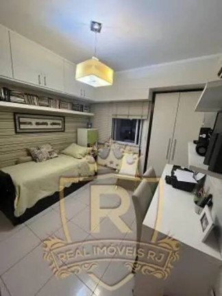 Imagem Apartamento com 5 Quartos à Venda, 302 m² em Lagoa - Rio De Janeiro Imagem Apartamento com 5 Quartos à Venda, 302 m² em Lagoa - Rio De Janeiro