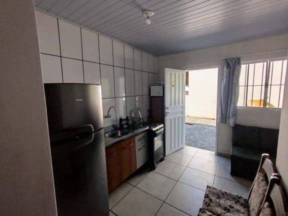Imagem Casa com 1 Quarto para Alugar, em Salinas - Balneário Barra Do Sul Imagem Casa com 1 Quarto para Alugar, em Salinas - Balneário Barra Do Sul