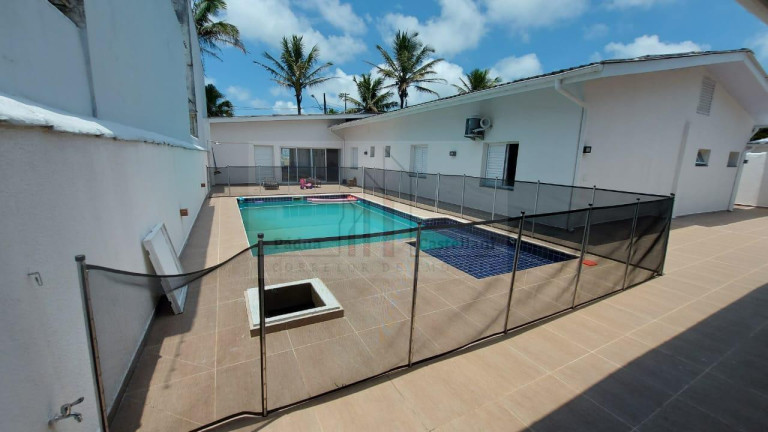 Imagem Casa com 6 Quartos à Venda, 600 m² em Jardim Itanhaém - Itanhaém