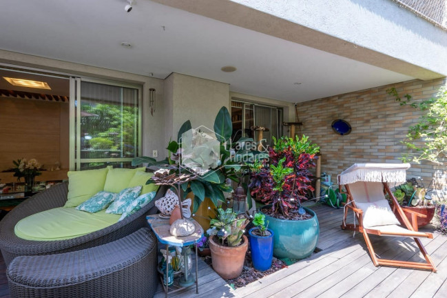 Imagem Apartamento com 3 Quartos à Venda, 250 m² em Vila Suzana - São Paulo