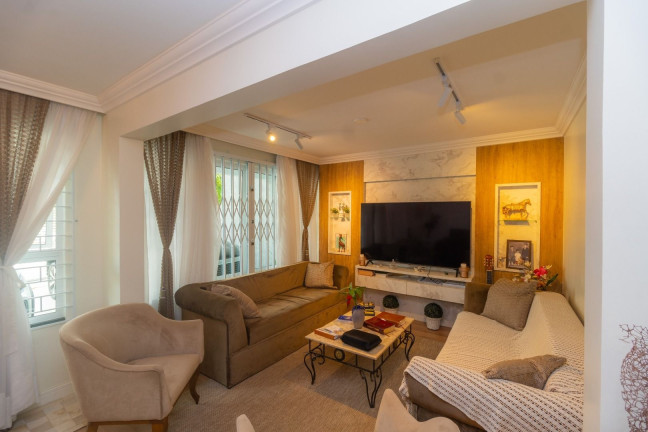 Imagem Casa com 3 Quartos à Venda, 175 m² em Seminário - Curitiba